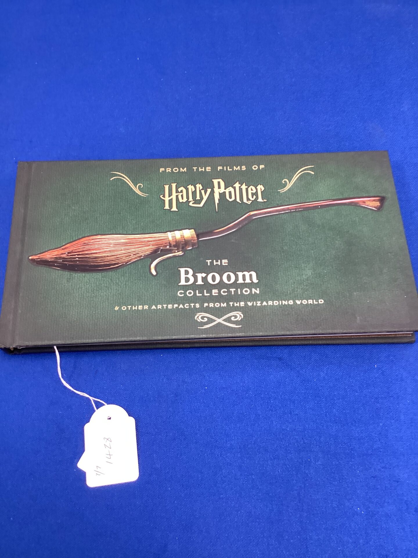194 Harry Potter Broom Collection Book