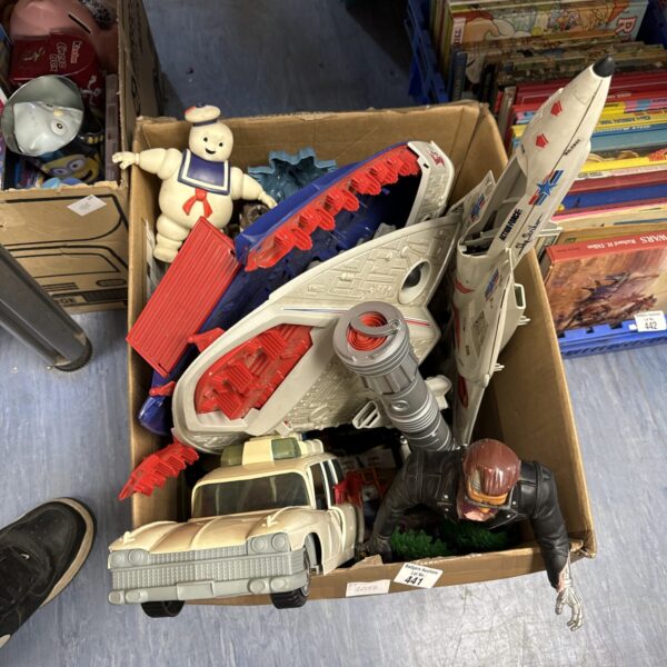 Vintage toy selection including Ghostbusters and Manta Force figures.