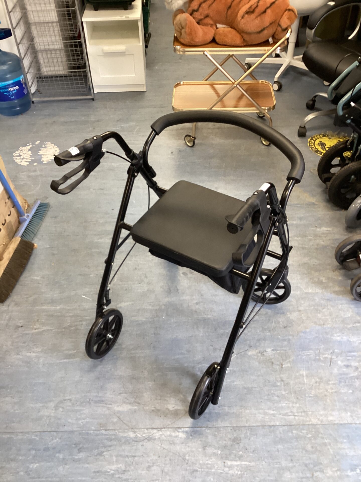 621 Black mobility walker with seat & small shopping basket