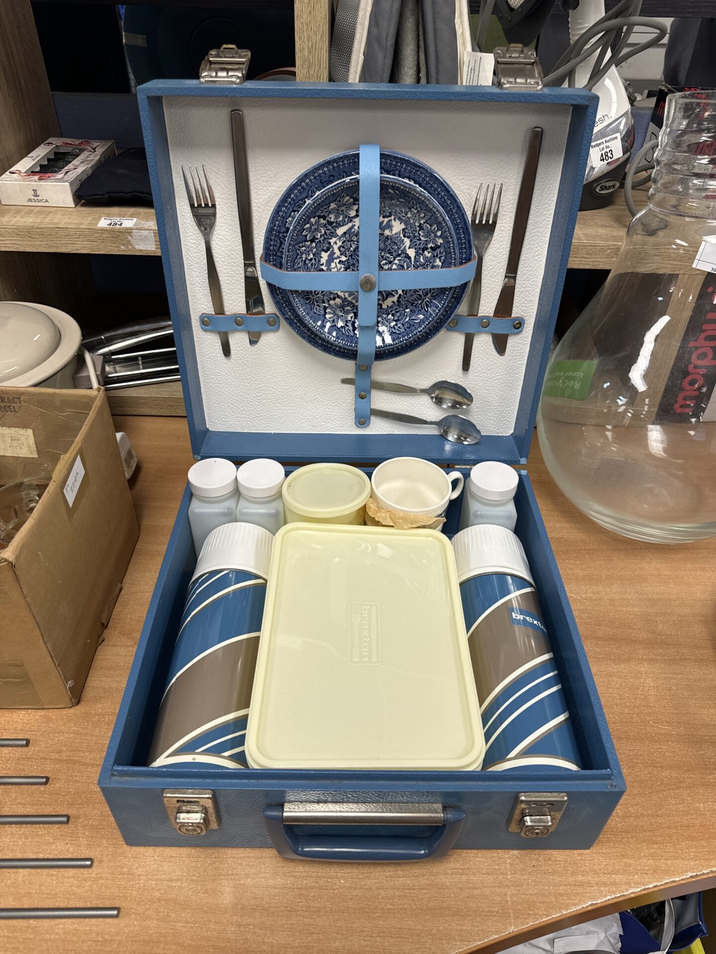 491 Vintage brexton picnic set