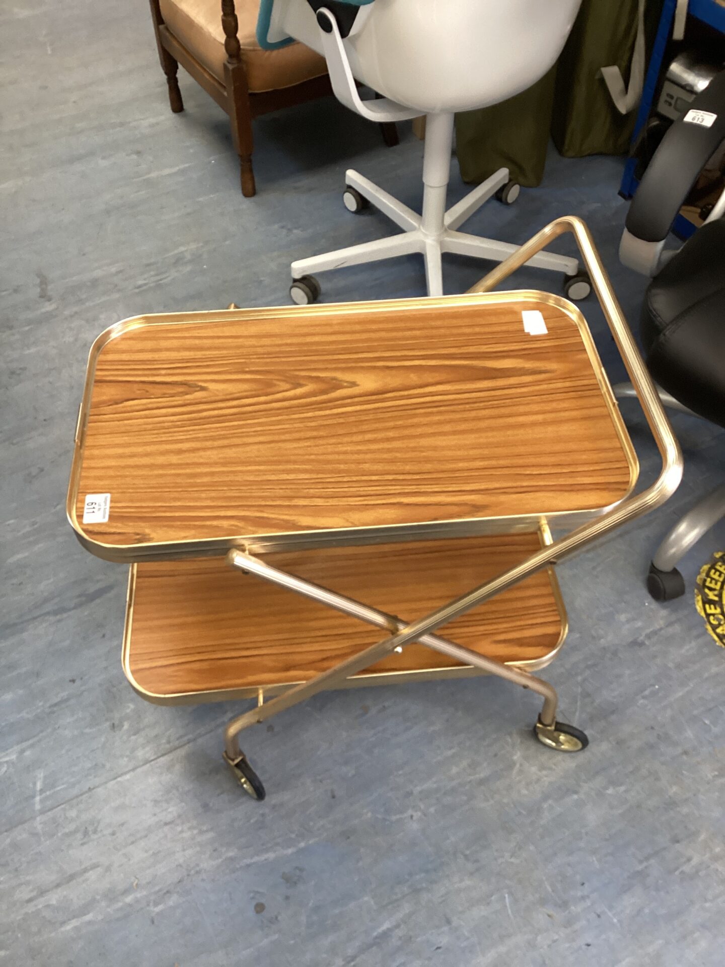 714 Drinks trolley