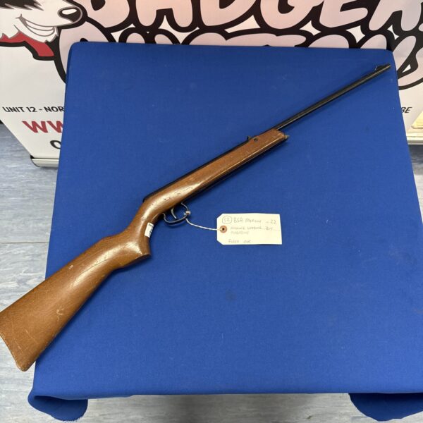 Vintage BSA Merlin .22 air rifle in used condition.