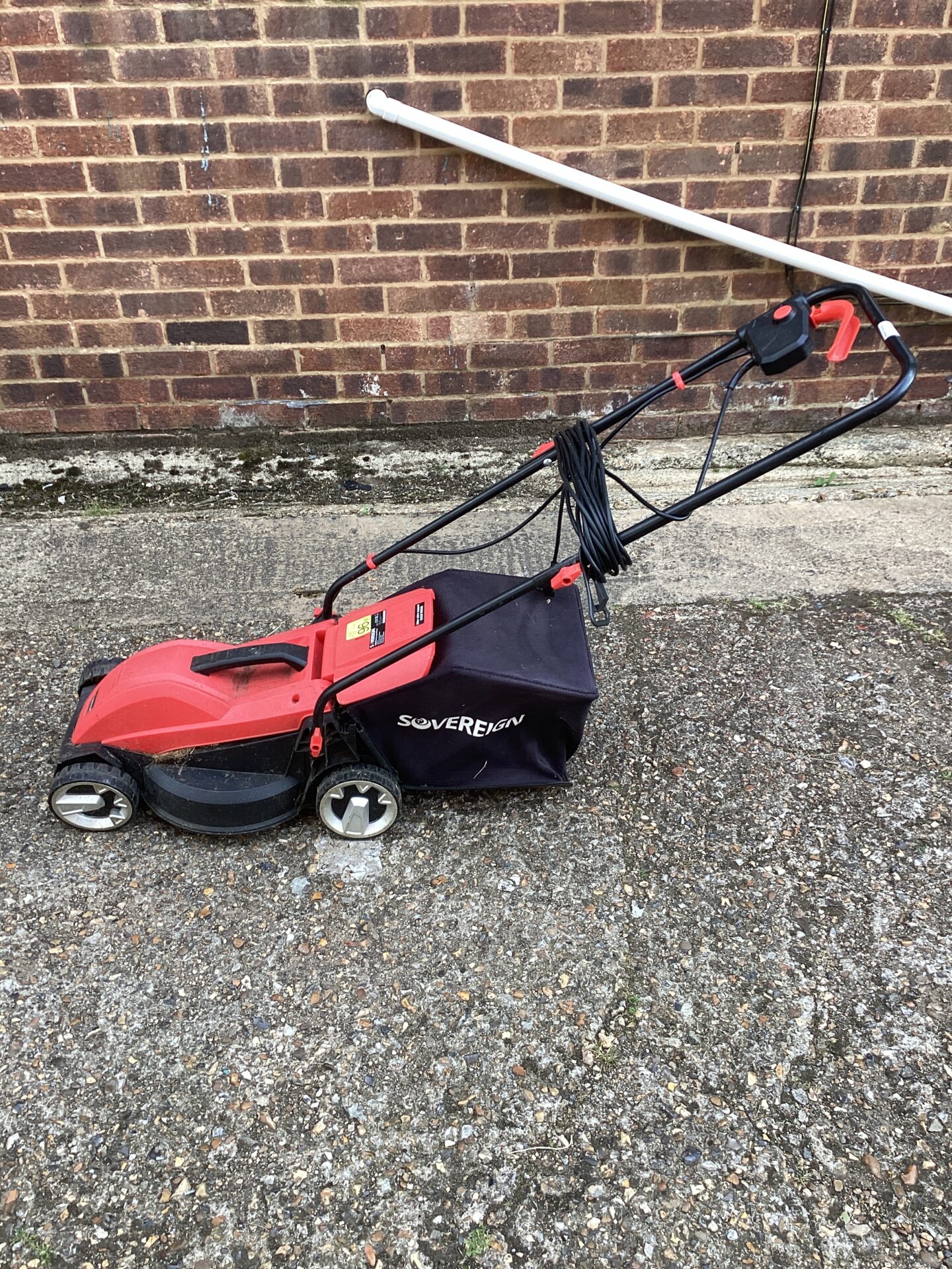 1131 Sovereign electric lawnmower