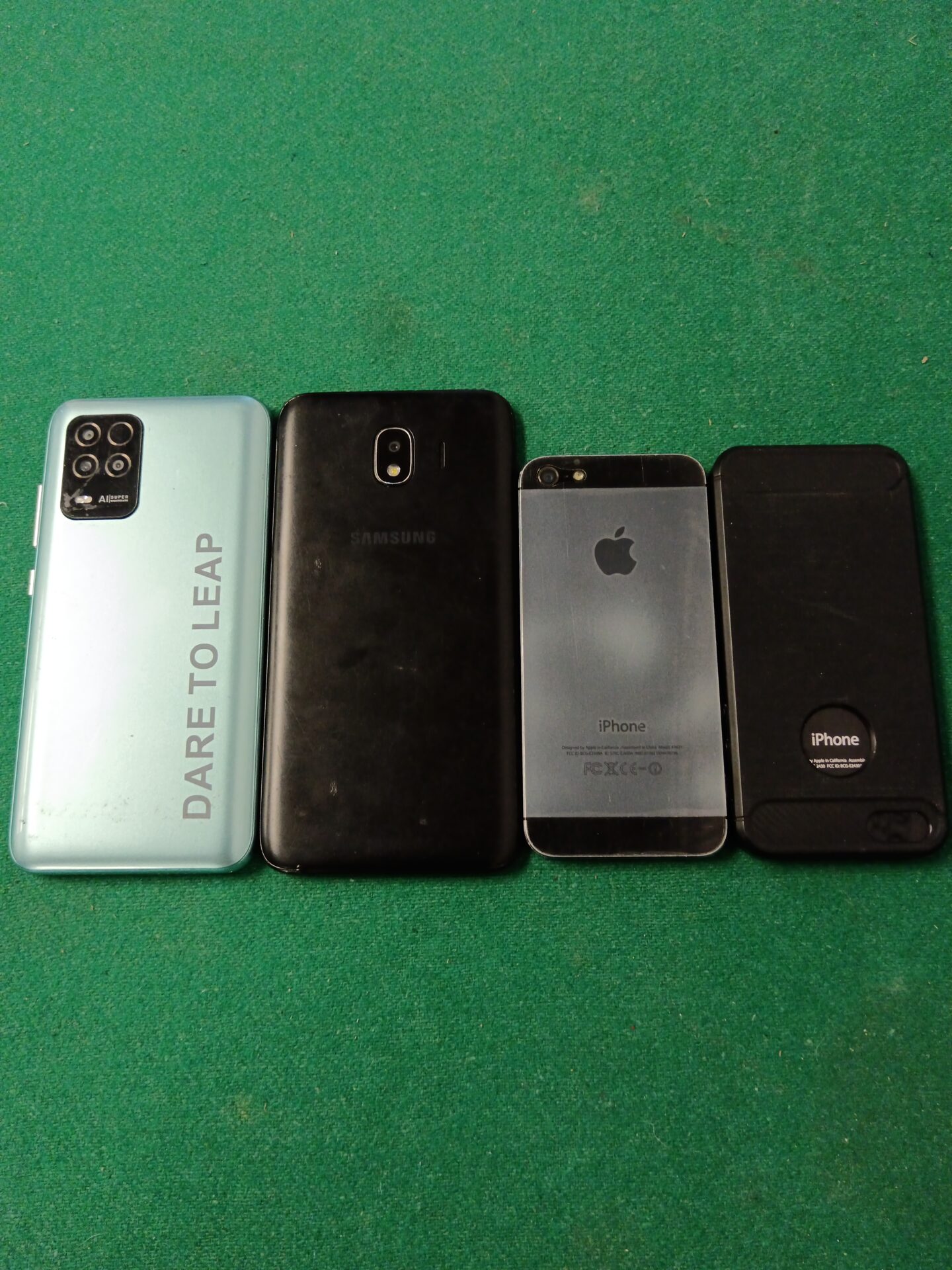 201 Four mobile phones including apple iPhone & samsung