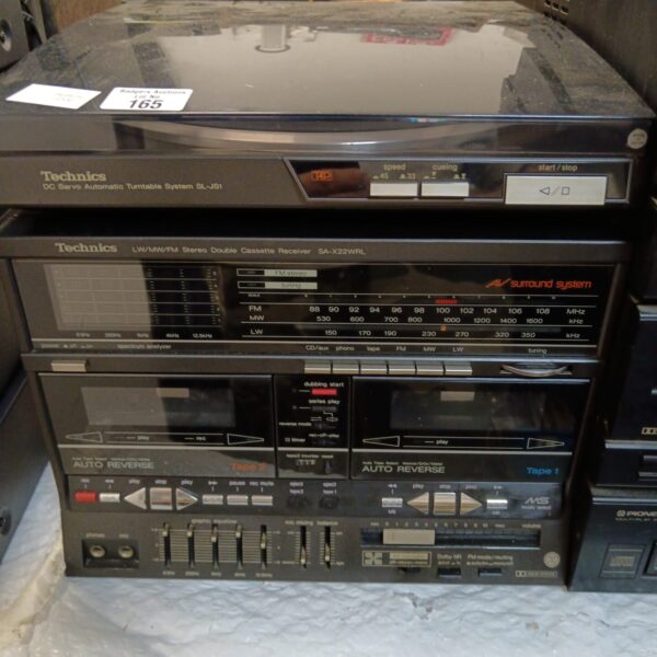 Vintage Technics SA-X22WRL HiFi system with SL-JS1 turntable.