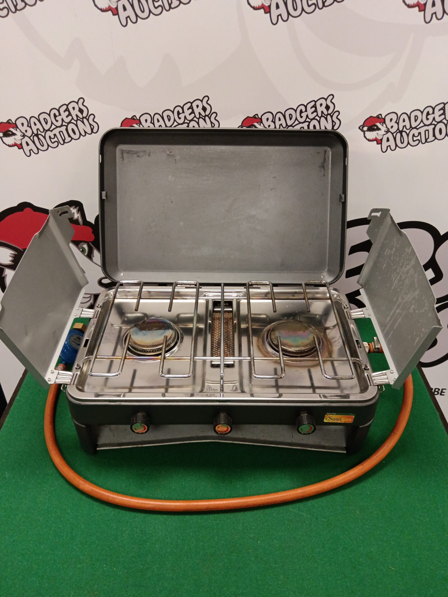 1121 Sungas camping stove