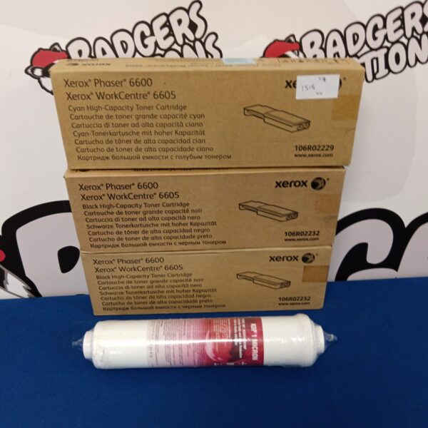 Cyan Xerox Phaser 6600 toner cartridge for WorkCentre 6605 printers.