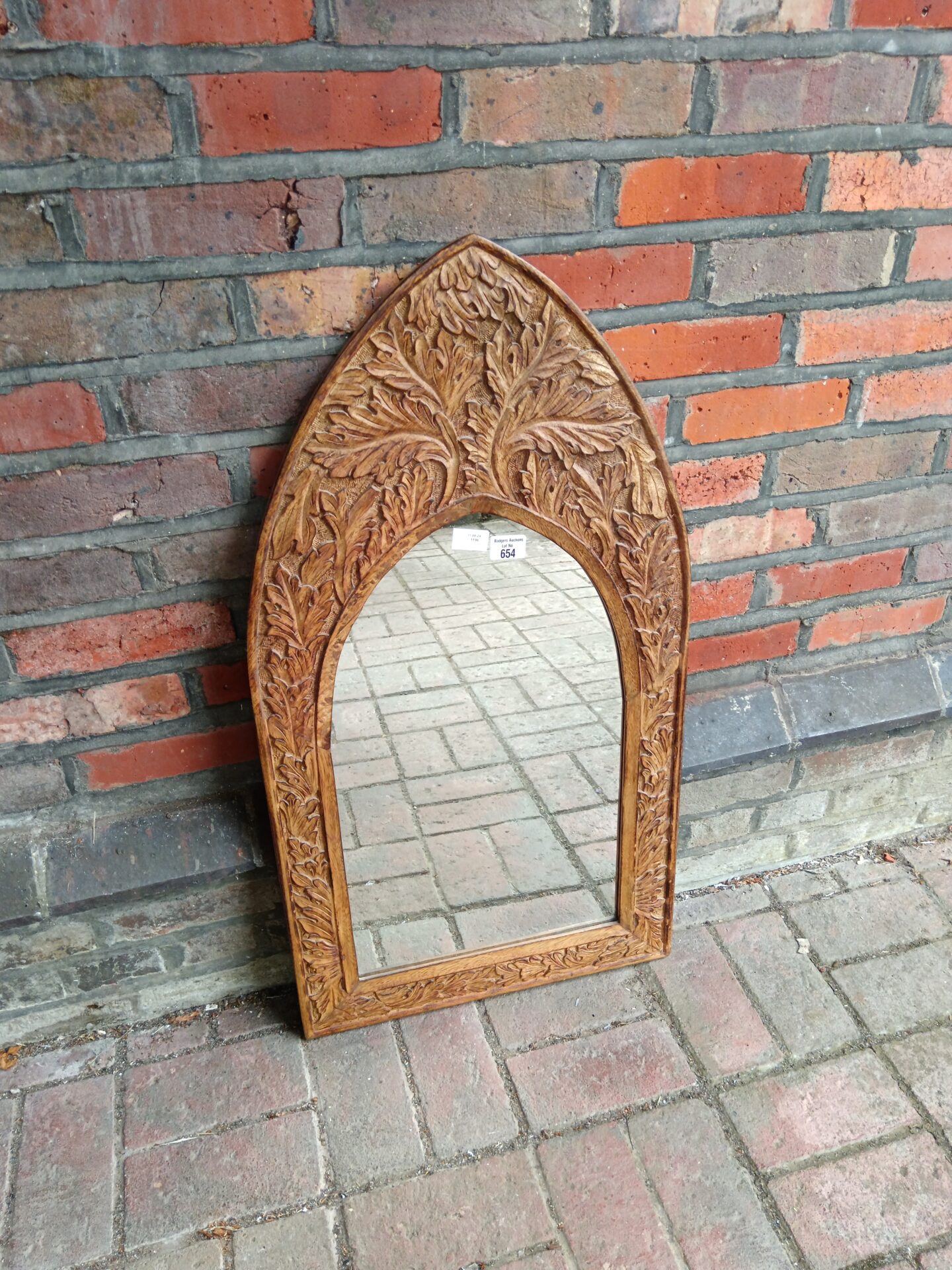 654 Carved oak leaf pattern gothic mirror