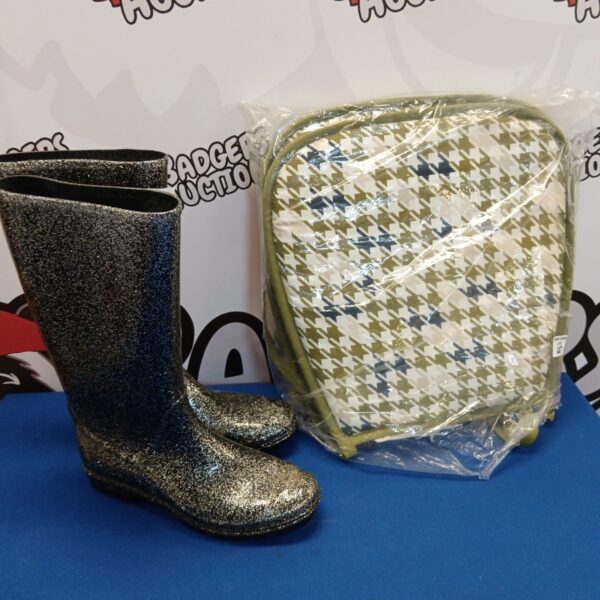 Glitter Wellington boots and patterned seat covers lot.