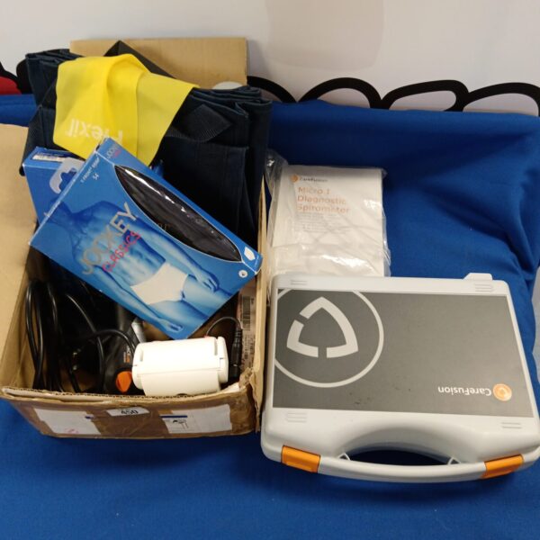Carefusion spirometer and mixed lot of medical and electronic devices.