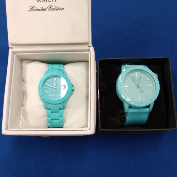 Turquoise ladies watch set from LTD, presented in a box.