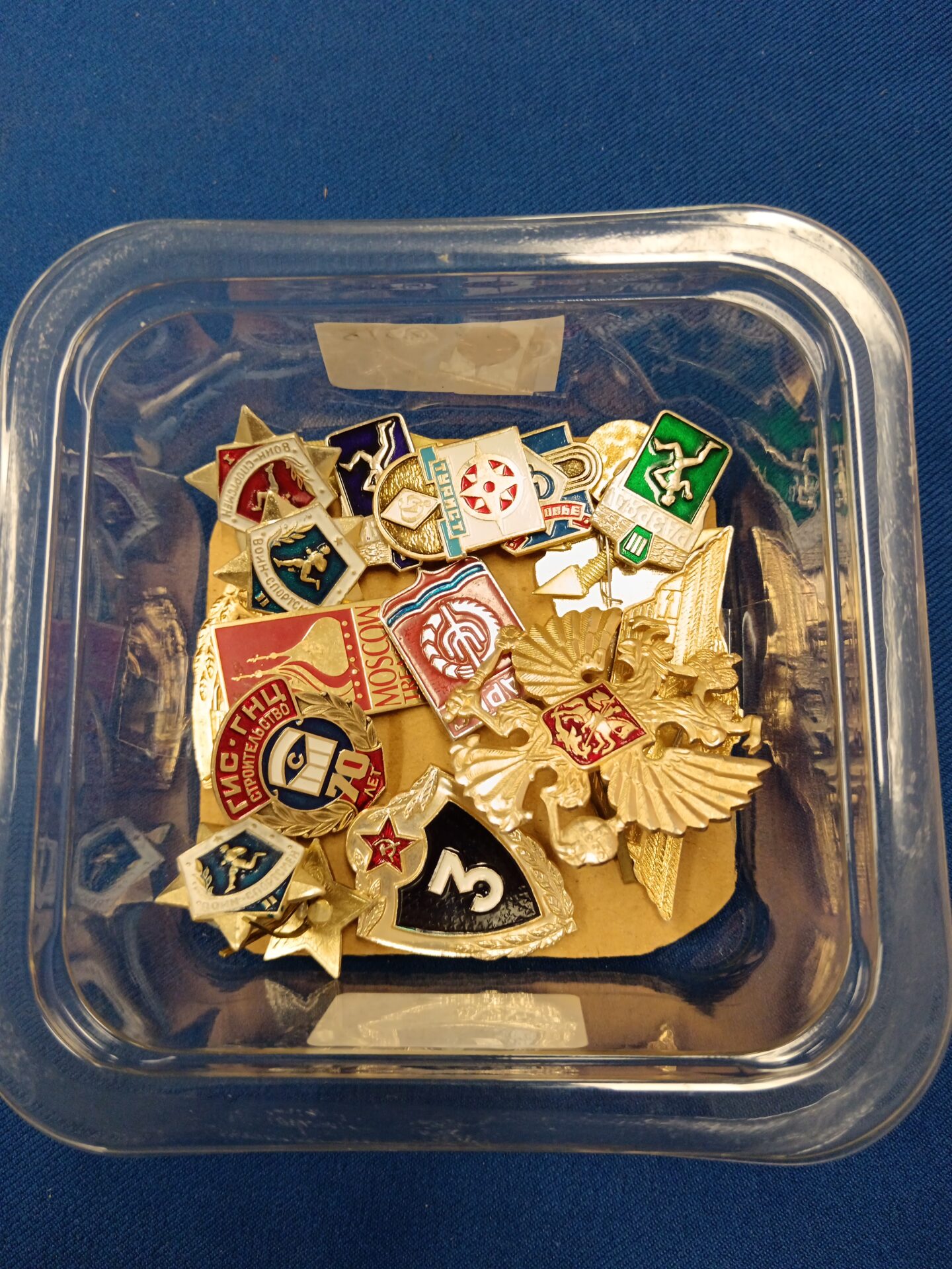 770 Tray of russian pin badges