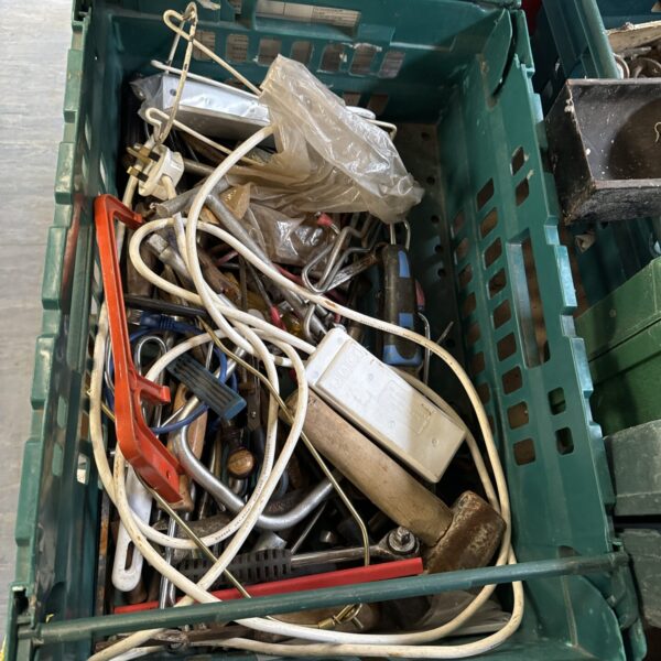 Mixed lot of electrical parts and tools from shed clearance.