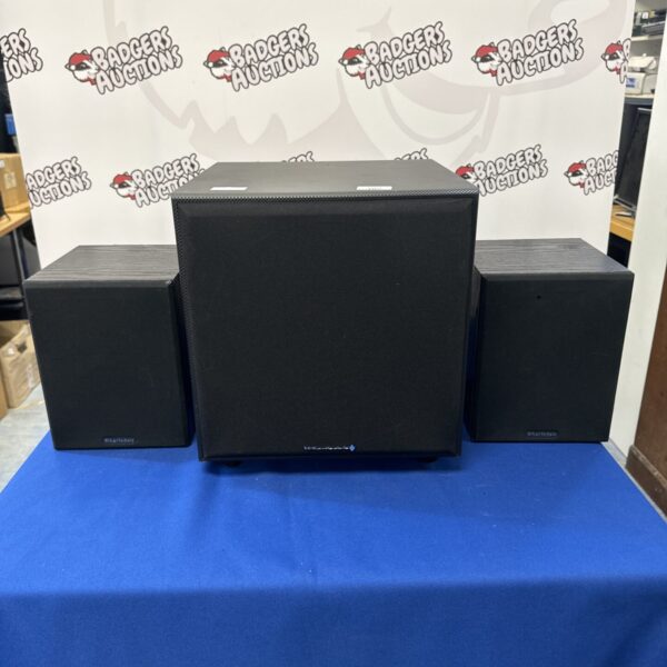 Vintage Wharfedale Diamond III speakers and subwoofer for home audio.