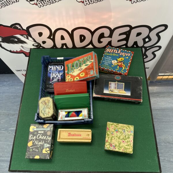 Vintage lot of board games including dominoes and lotto.