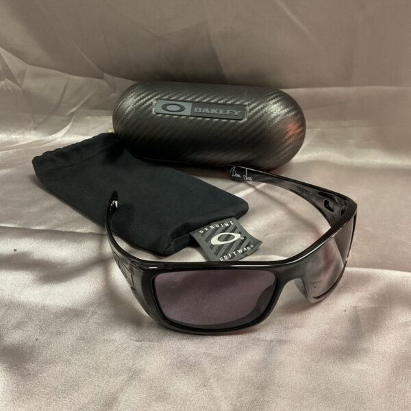 Vintage Oakley Hi Jinx sunglasses in case, 80s eyewear.