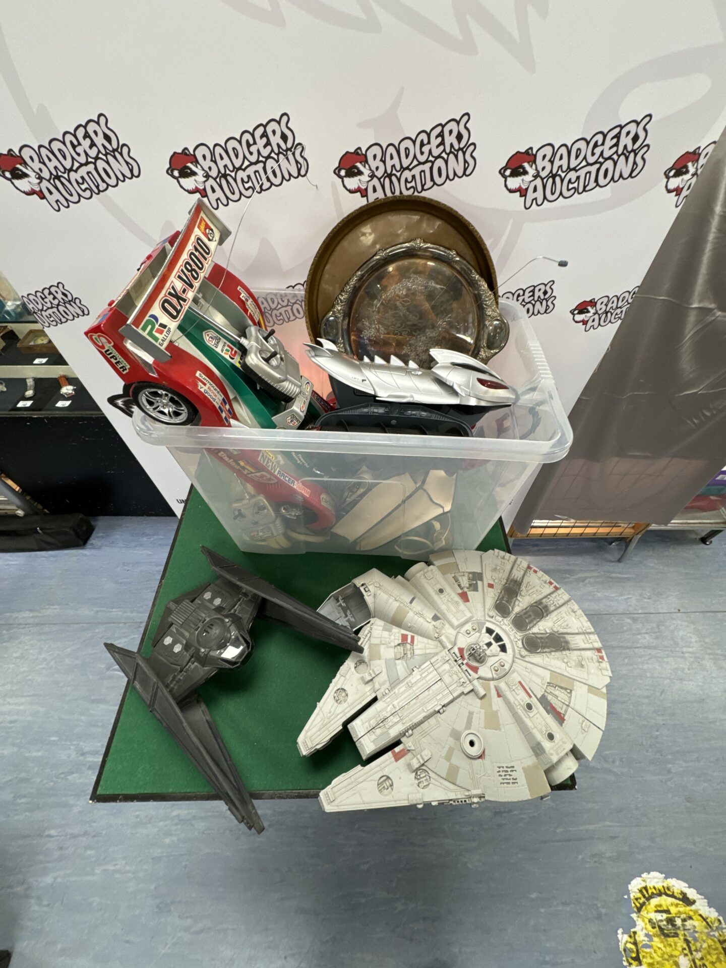 363 box of mixed items incl. model millenium falcon and tie fighter