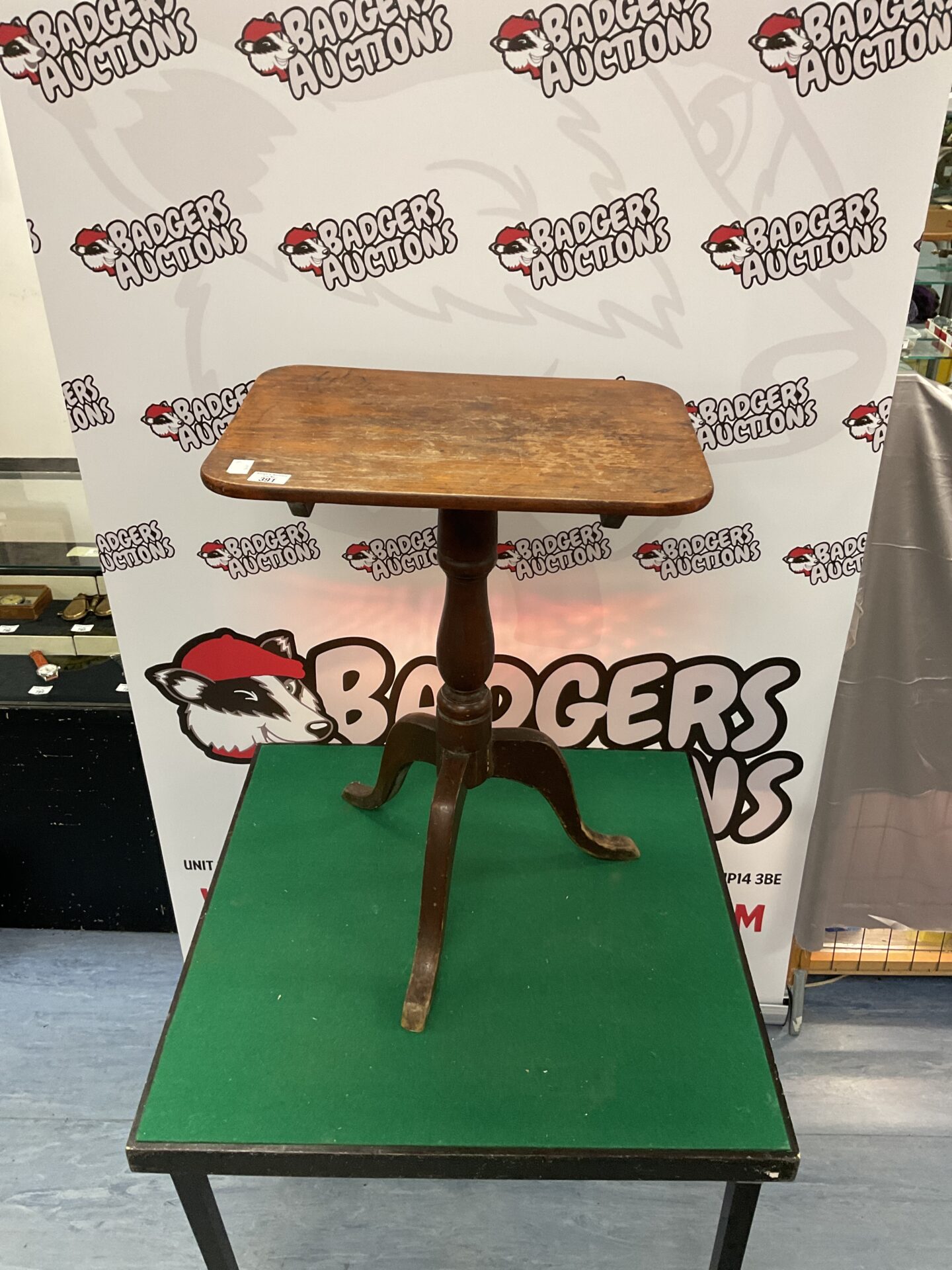 341 Victorian mahogany tilt top rectangular table