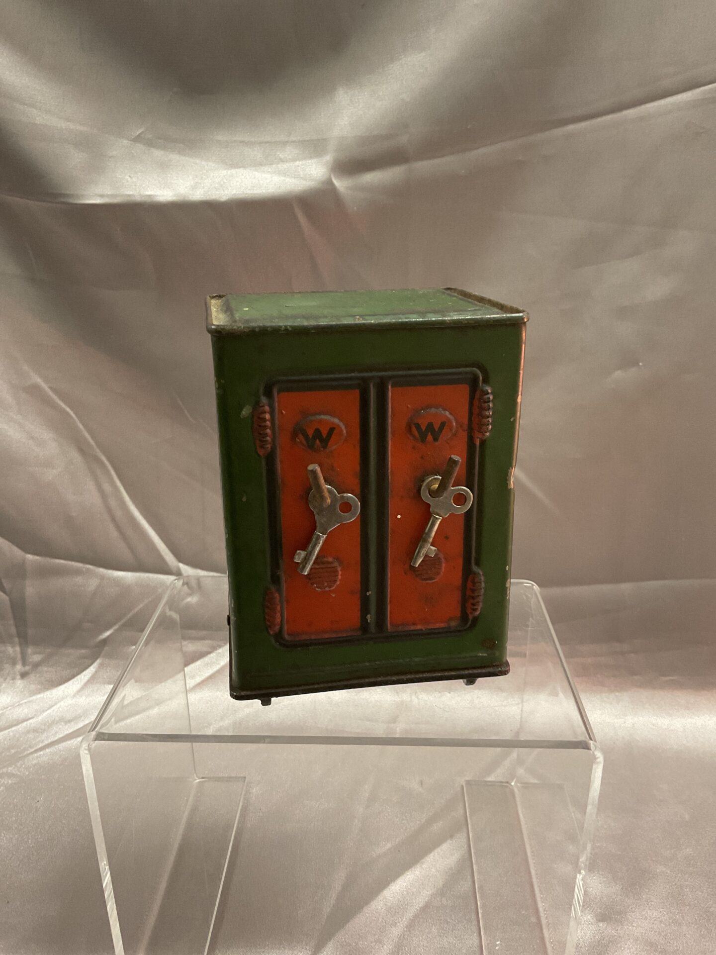 728 Vintage tin money box safe British made 4” high