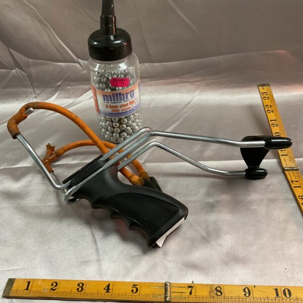 Sjl catapult with steel bbs for outdoor shooting.