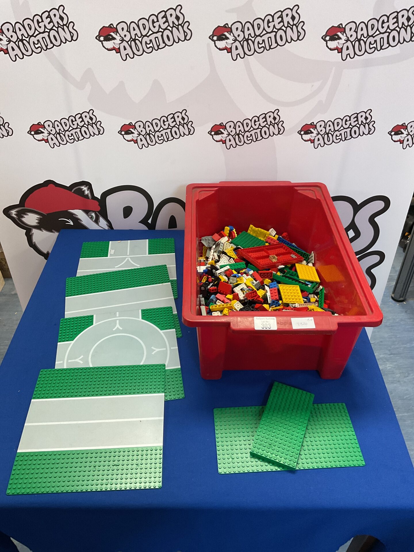 303 Box of mixed lego including base boards