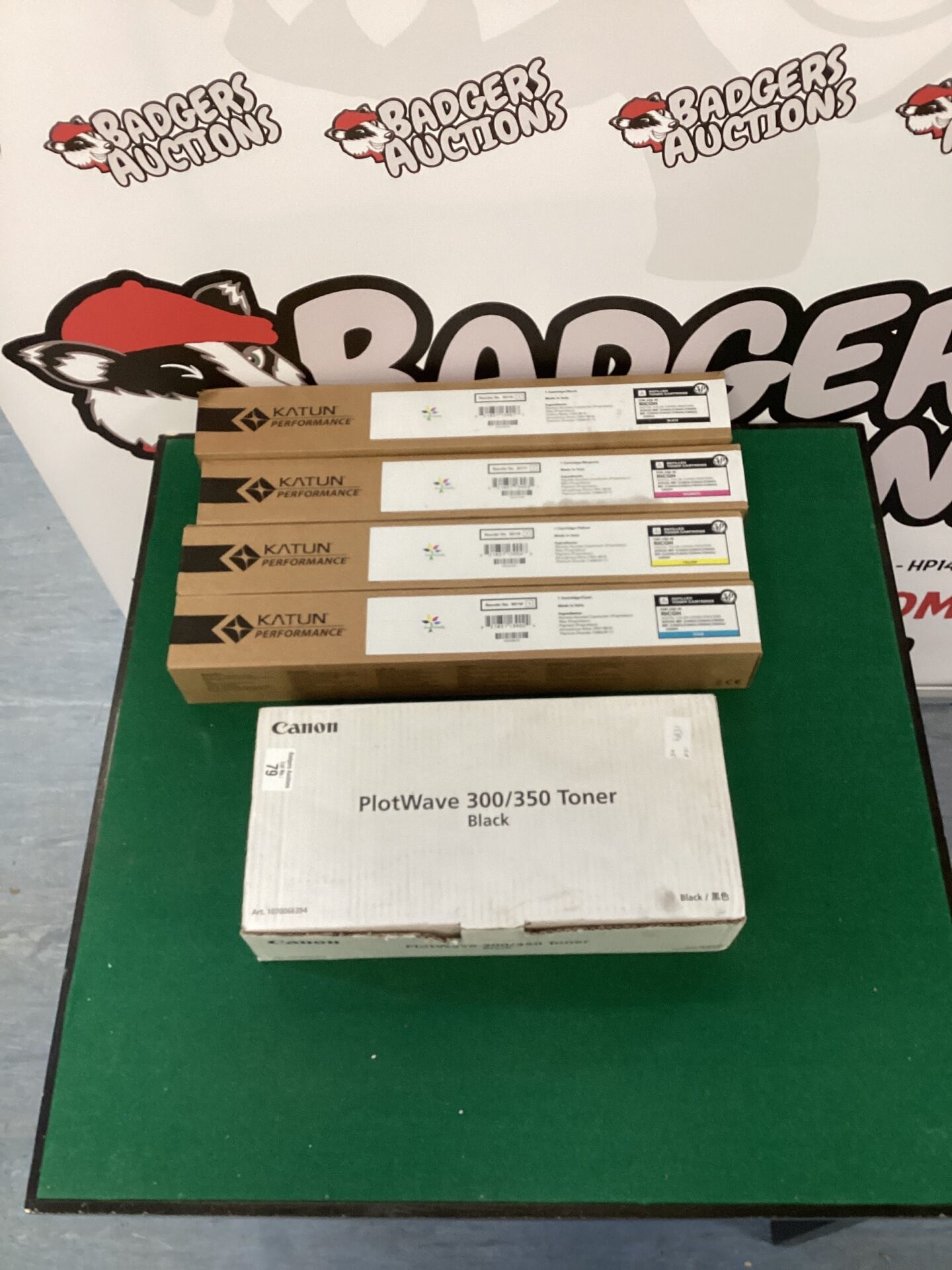 079 Canon PlotWave 300/350 toner black, with four Katun Performance refilled toner cartridges