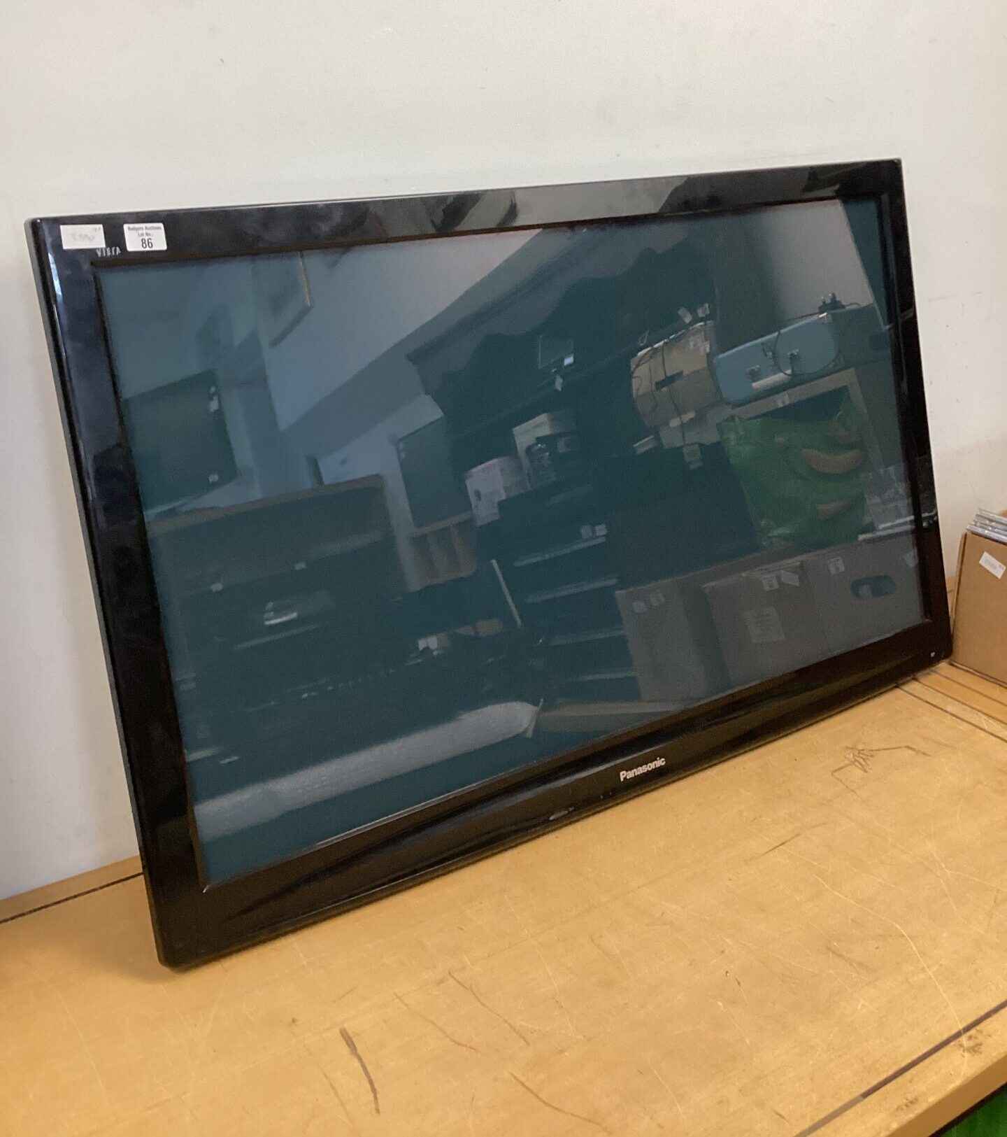 086 Panasonic viera 50” flatscreen television