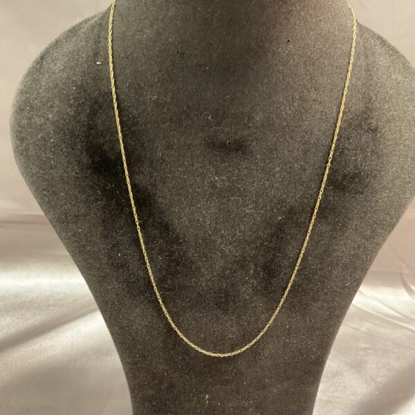 Delicate 9ct gold chain, 18 inches long, fine link design.