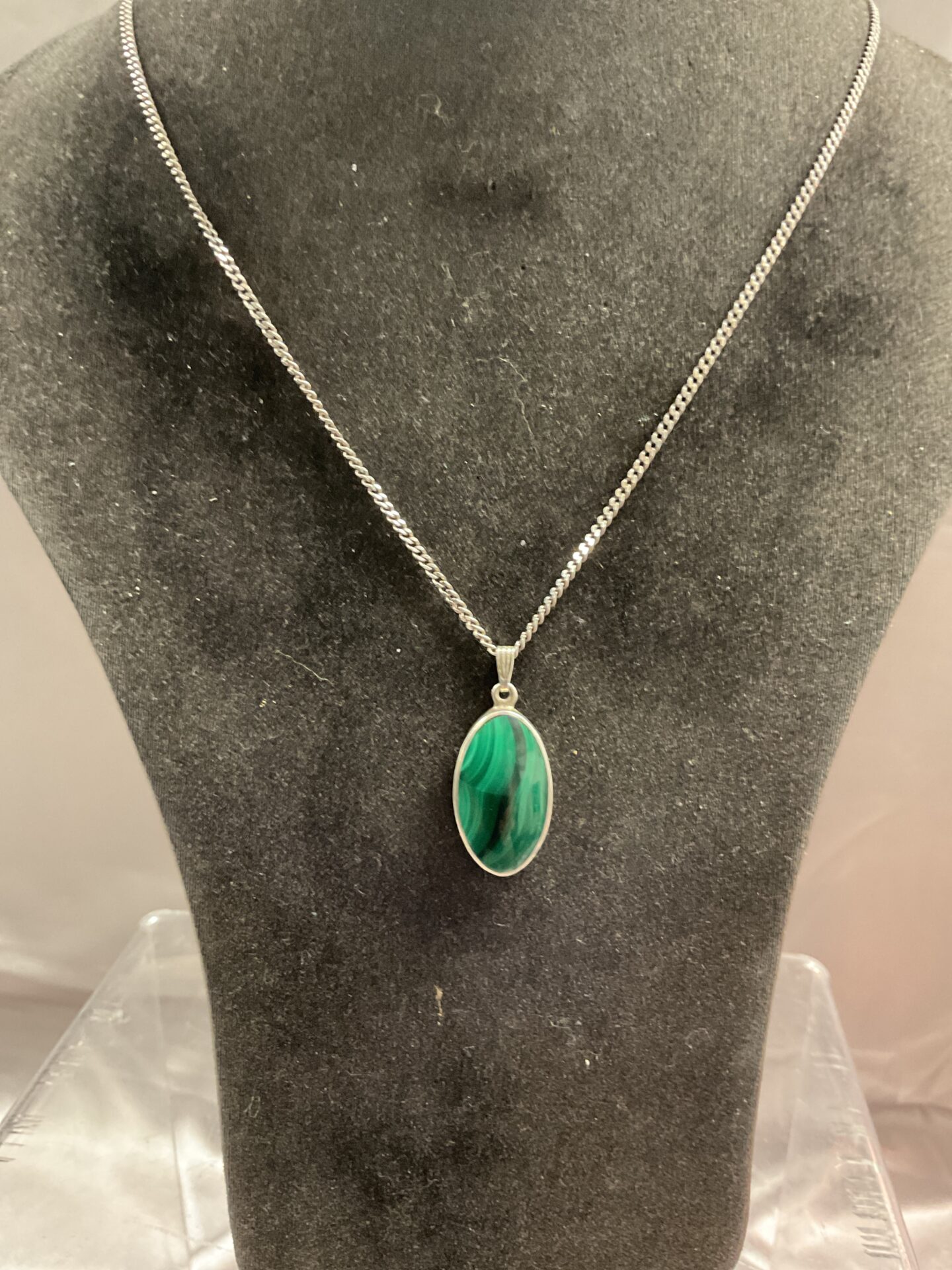762 Malachite oval pendant necklace on 925 Silver 18” Chain