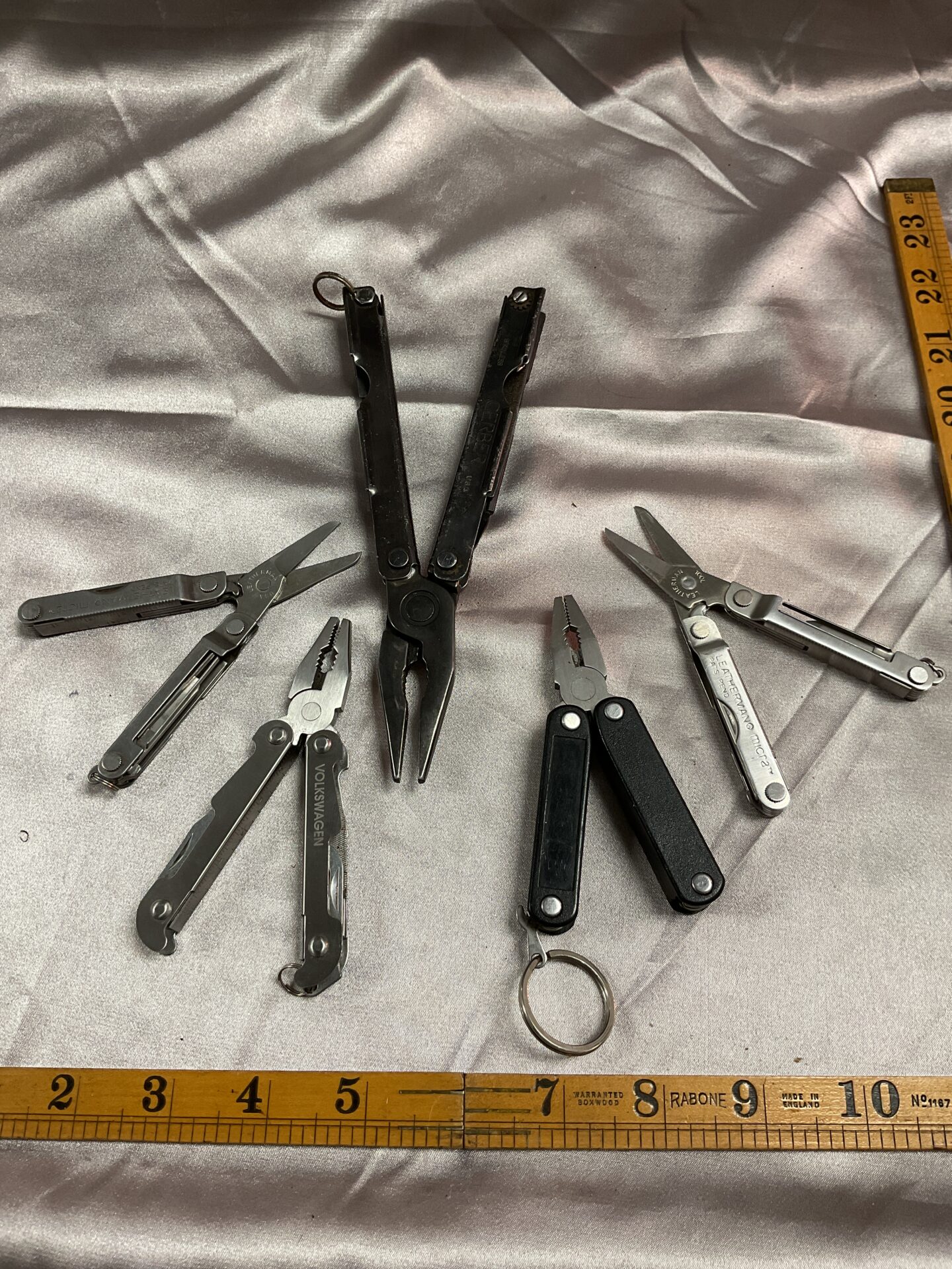 768 Five multi tools inc Two Leatherman micra and a gerber