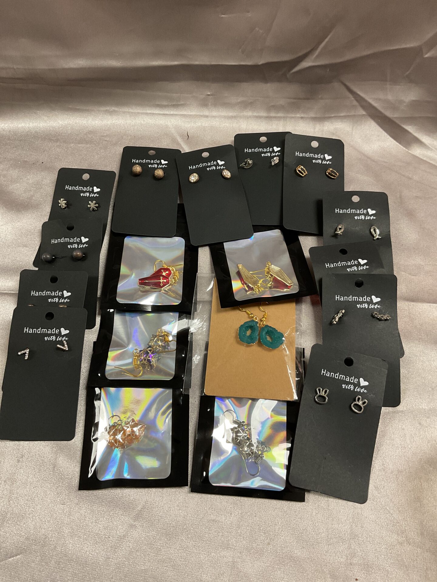 678 selection of eighteen new earrings