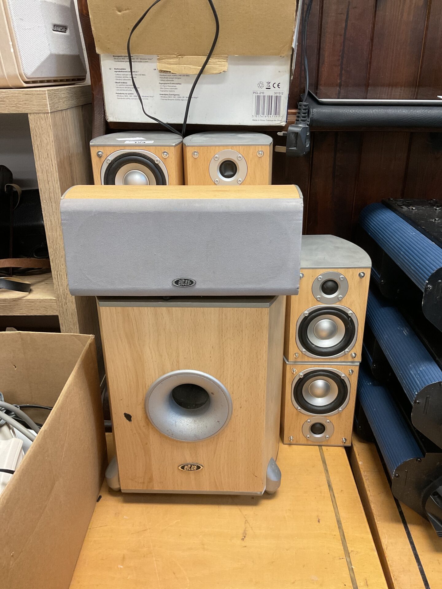 124 Eltax cinemax 5 speaker system with subwoofer