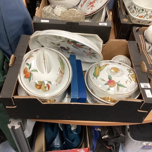 Vintage Royal Worcester Evesham casserole dish with fruit design.