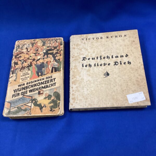 Vintage 1940s German book "Deutschland" with illustrated cover.
