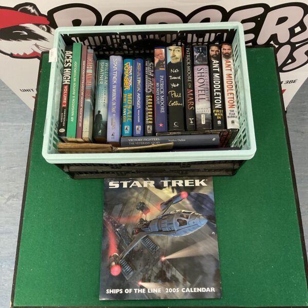 Book lot featuring Ant Middleton, Patrick Moore, and Star Trek books.