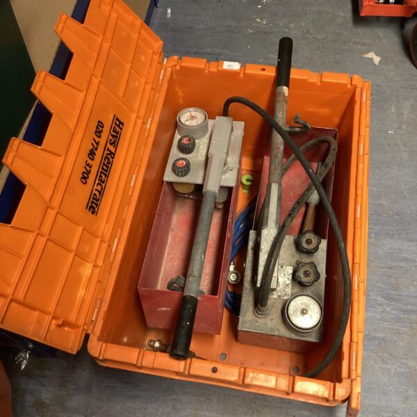 Used OZO 770 pressure pump unit with gauge and hoses.