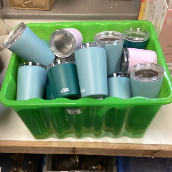 Lot of Pur Panda thermal cups in a green box.