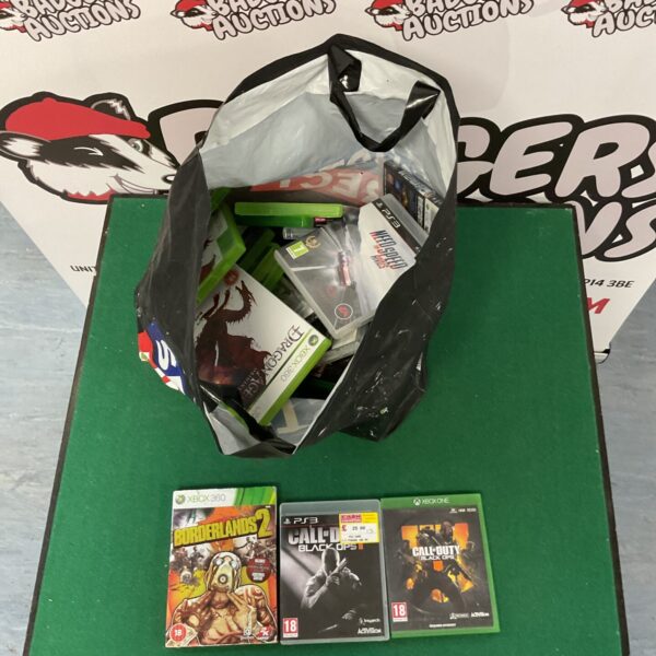 Mixed video game lot including Xbox, Playstation, and Xbox One games.