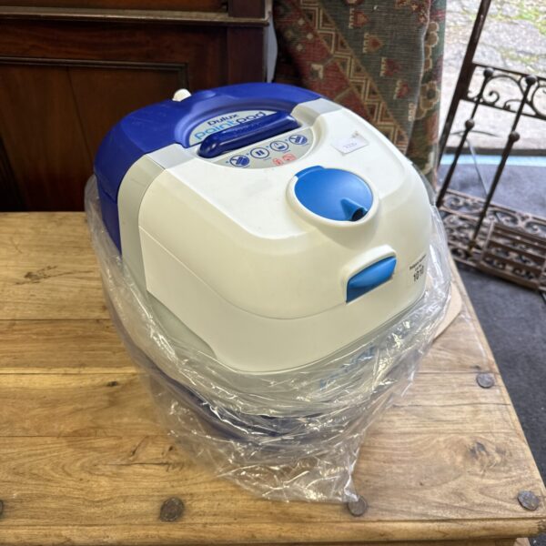 White and blue Dulux Paint Pod system in original packaging.