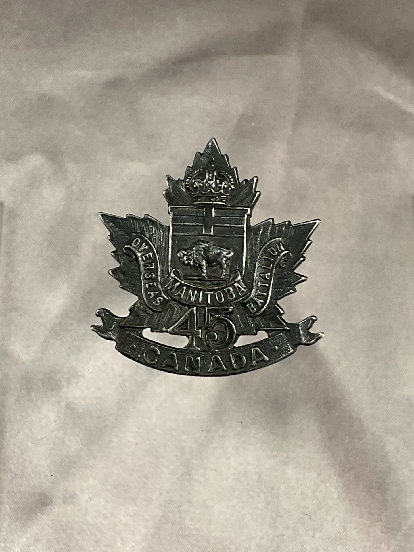 668 Sterling silver Canadian expeditionary Force 45th Infantry Battalion Manitoba WW1 Pin Badge