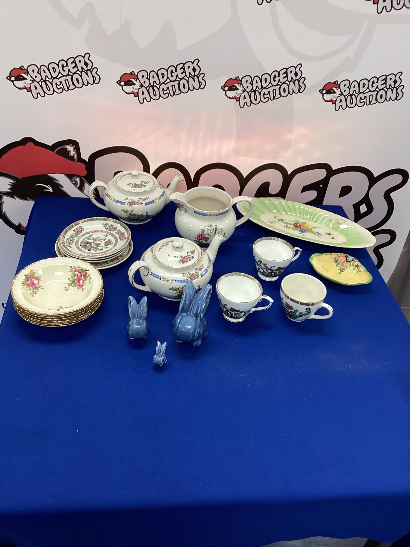 280 Box of mixed china