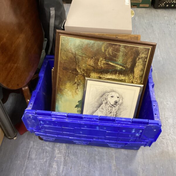 Vintage oil painting of a dog portrait in ornate frame.