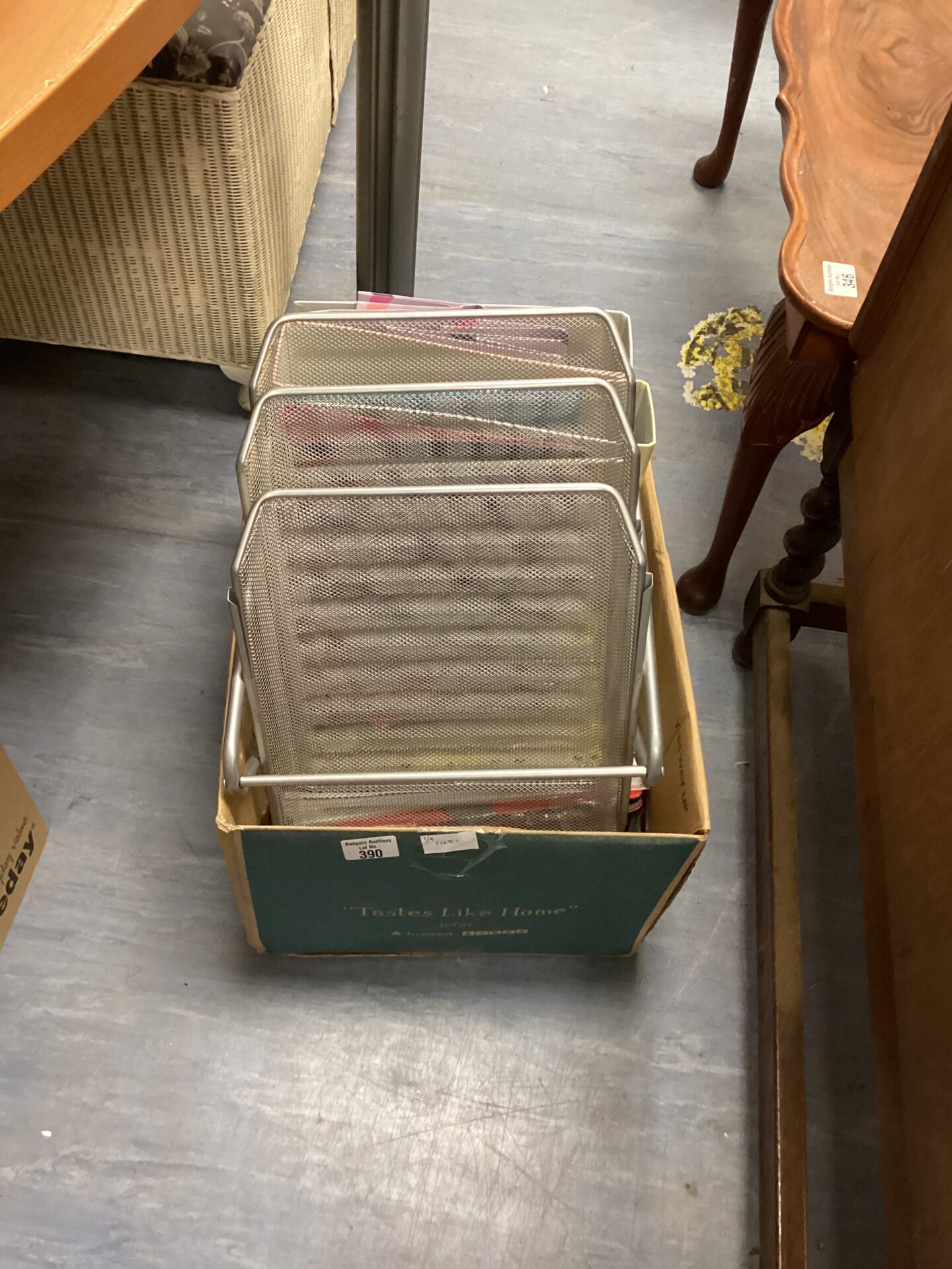 509 Box of office items inc filing trays