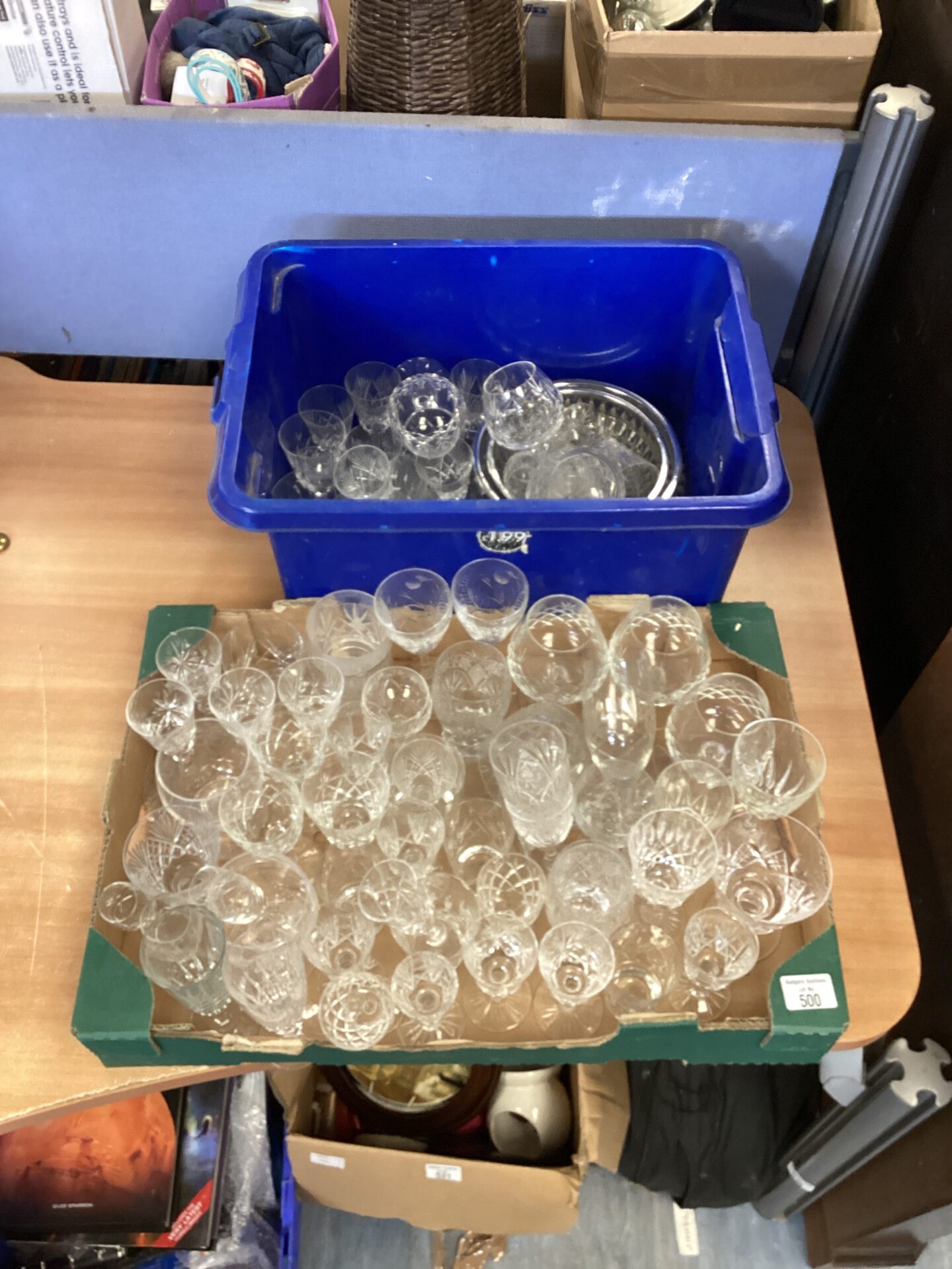 500 Large quantity of glassware inc cherry, wine & brandy glasses
