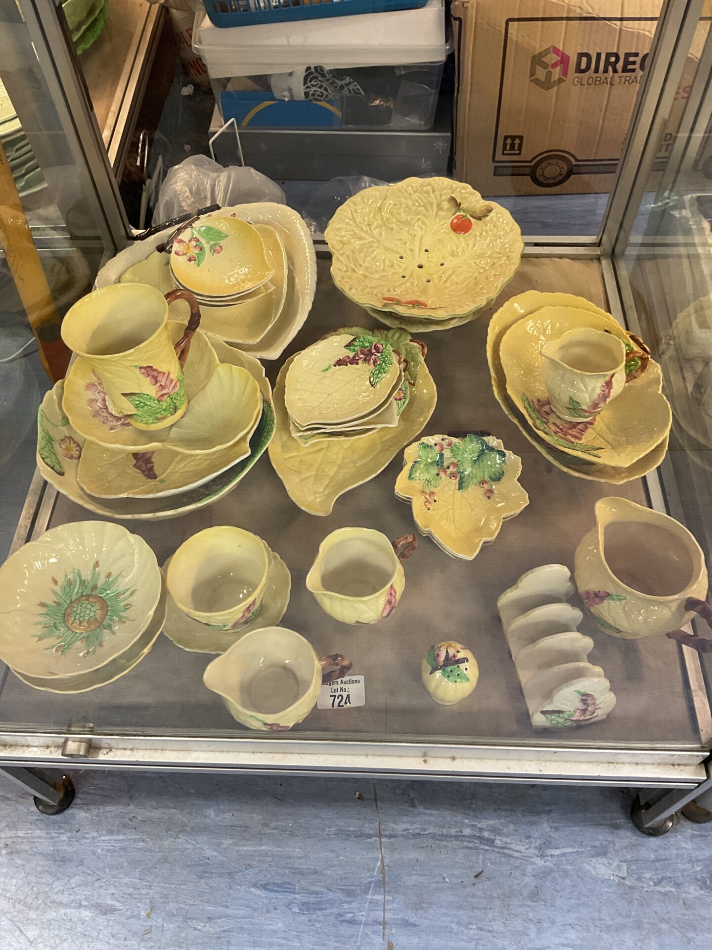 724 Large collection 30+ of Carlton ware china