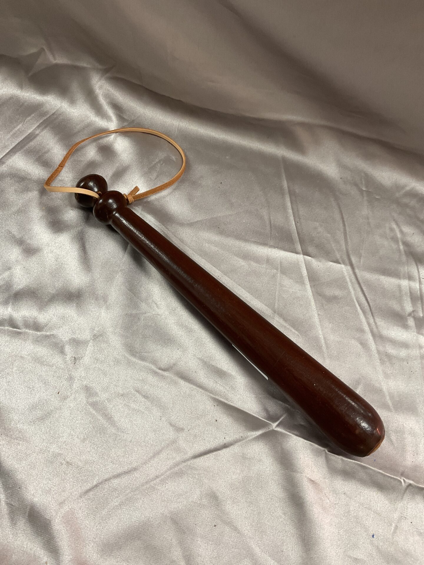 720 Heavy police truncheon