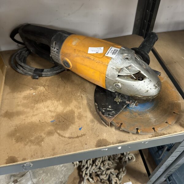 JCB disk cutter angle grinder for spares or repair.