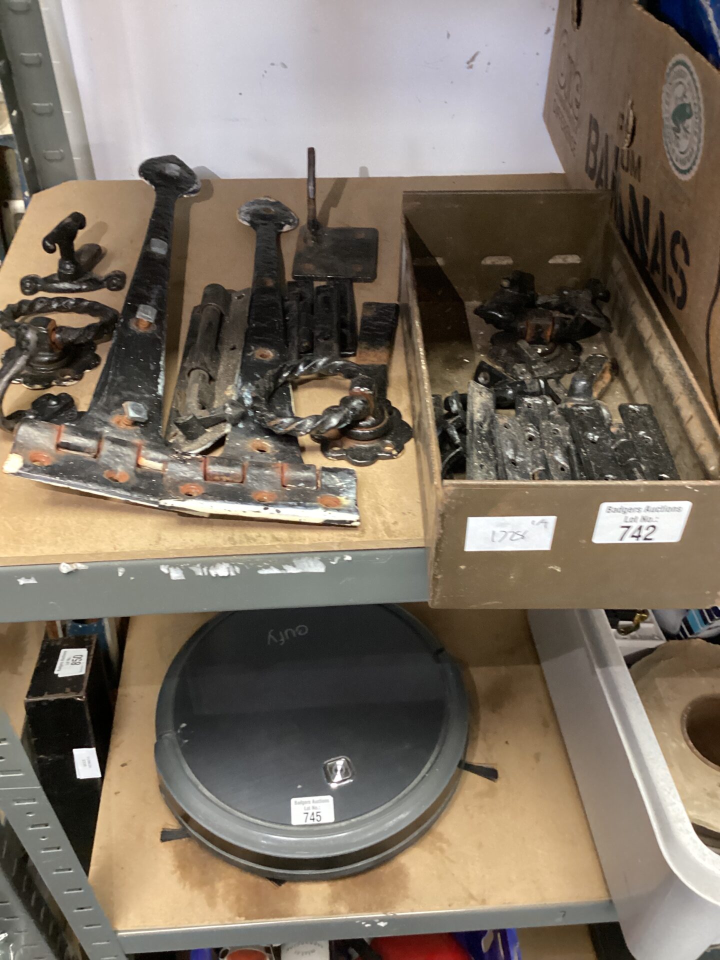 742 Small tray of antique gate furnishings