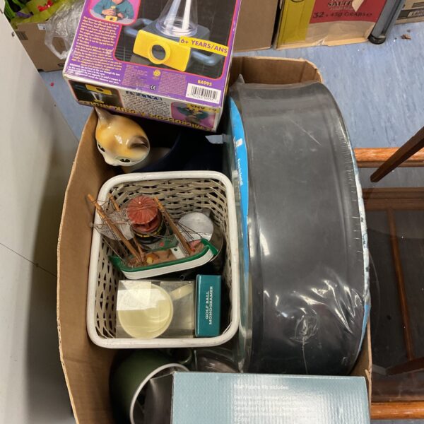 Mixed lot of vintage toys including a boxed microscope.