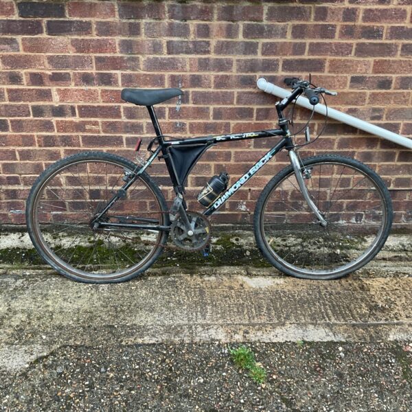 Black Diamondback mountain bike, vintage 90s bicycle.